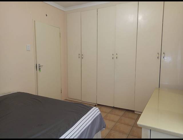 3 BEDROOM FREESTANDING FOR SALE IN WOODLANDS